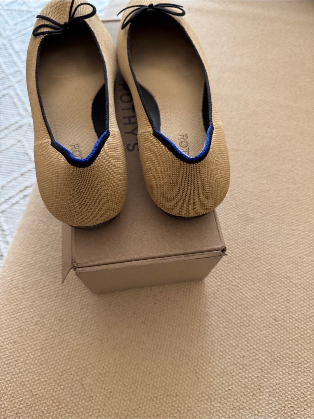 Rothy’s Beige & Black The Ballet Flat - Size 10 - Picture 4 of 6